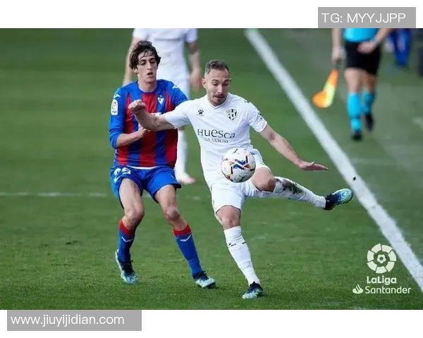 标准列日与根特激战正酣双方争夺关键积分的精彩对决