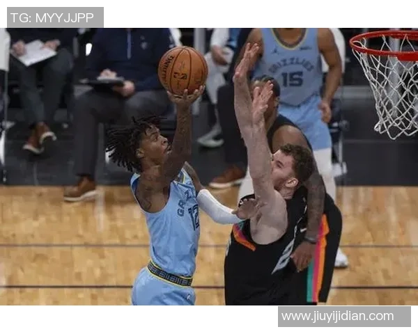 灰熊与马刺激战正酣直播全程精彩回顾与分析